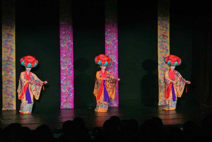 Japanese_Concert_Okinawa_03.jpg