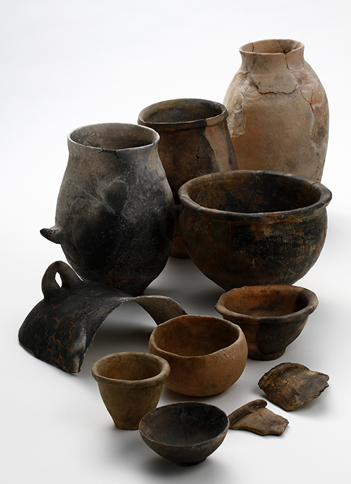 Jinju_Museum_Exhibition_09.jpg