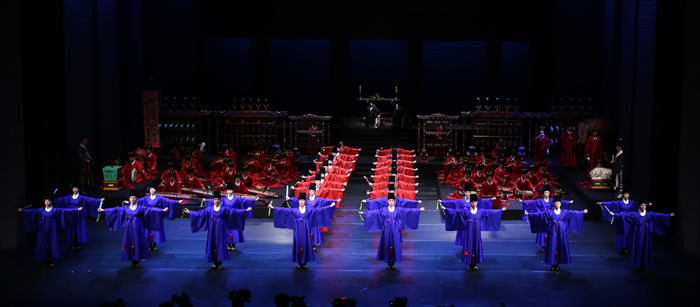 Jongmyojeryeak_Performance_02.jpg