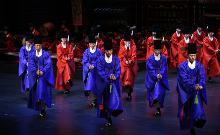 Jongmyojeryeak_Performance_03.jpg