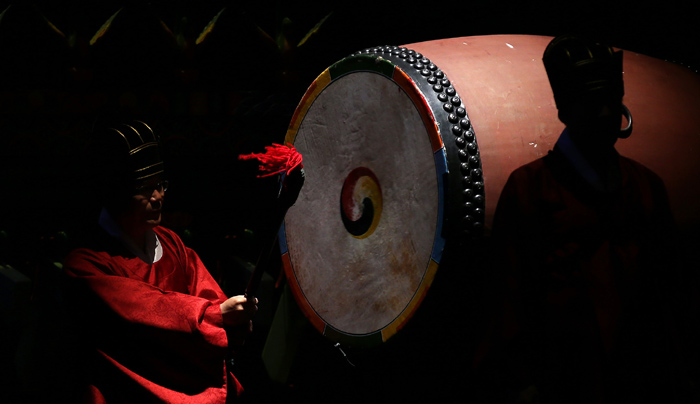 Jongmyojeryeak_Performance_04.jpg