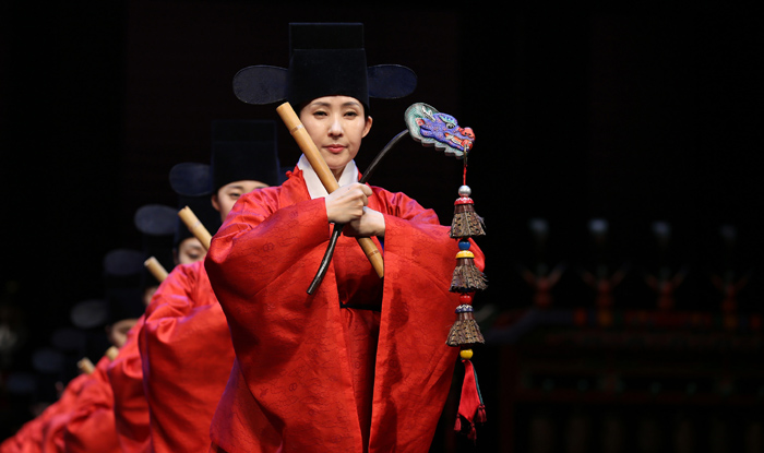Jongmyojeryeak_Performance_07.jpg
