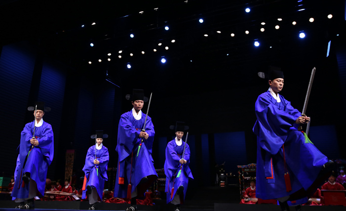 Jongmyojeryeak_Performance_12.jpg