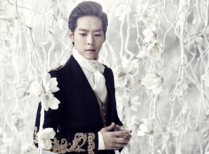 Actor KAI stars as the lead male, Count Hans Axel von Fersen, in the musical 'Marie Antoinette,' currently underway at the Charlotte Theater in Jamsil, southeastern Seoul. (photo courtesy of the EMK Musical Company)