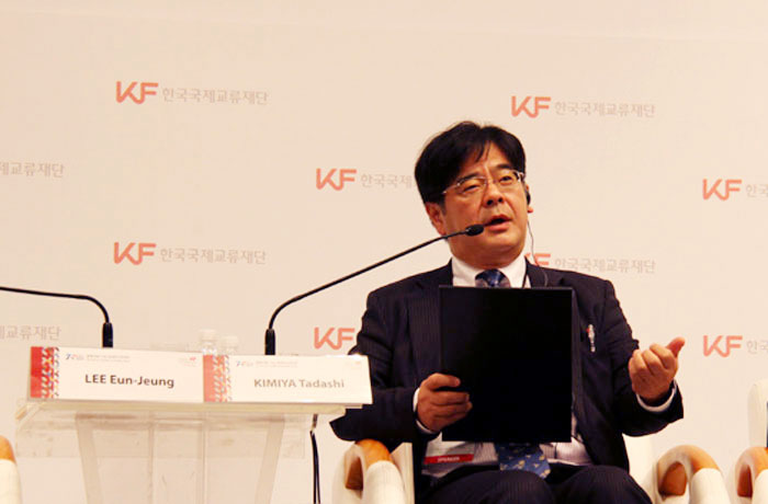 Kimiya Tadashi, professor and director at the Center for Korean Studies at the University of Tokyo, urges Korea, Japan and China to work together to find a solution for the qualitative advancement of Korean studies.