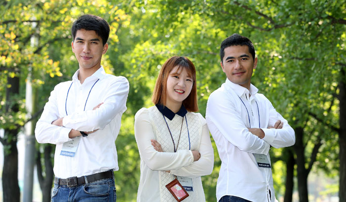Kim_Byeong_Hwa_Team_01.jpg