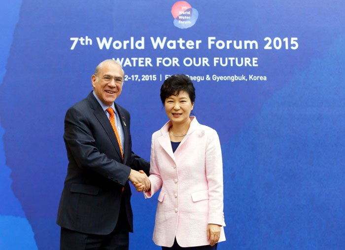 Ko_OECD_2015_L11.jpg