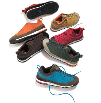 Lightweight and wearable sneakers by Kolon Sport are good for both outdoor activities and casual wear.