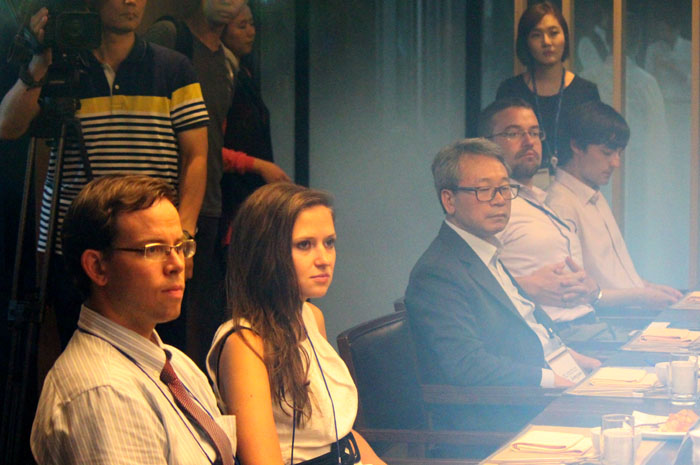 Members of the new team of WKB bloggers listen as KOCIS Director Won Yong-ji delivers a welcome speech. (photo: Wi Tack-whan)