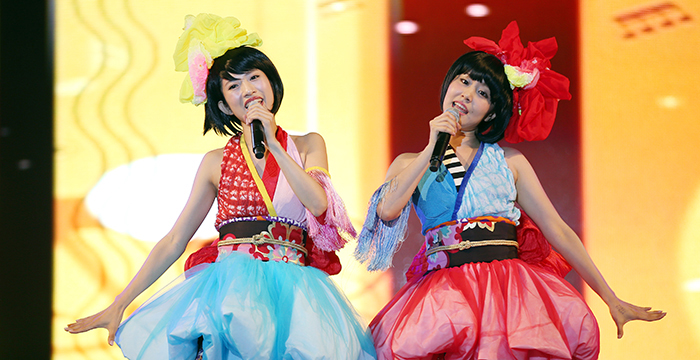  The multinational boy band Cross Gene (top) and the Japanese pop duo YANAKIKU perform during the Korea-Japan Festival 2014. 