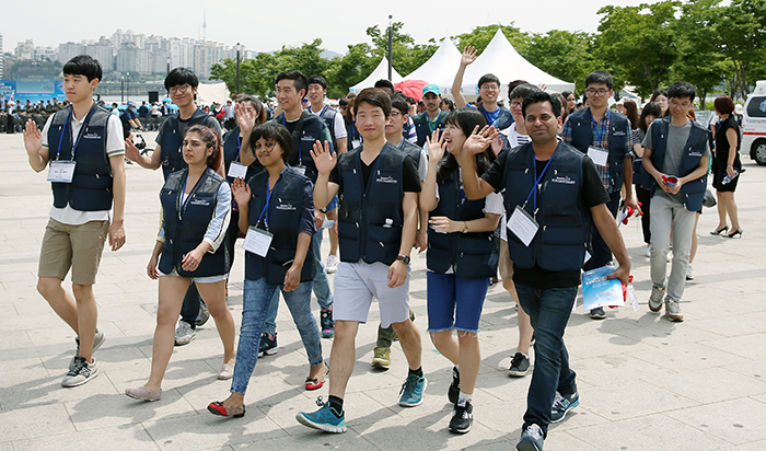 Korea_Tour_Descendants_of_KoreanWar_Veterans_Article_01.jpg