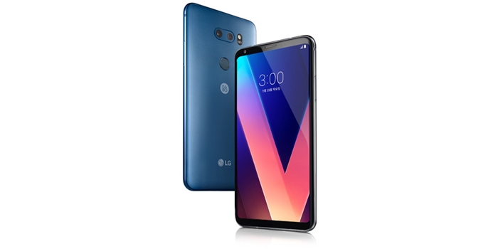 LG Electronics’ new V30, the company’s lightest model with powerful cameras, made its debut at the Martim Hotel in Berlin on Aug. 31, one day ahead of IFA 2017. (LG Electronics)