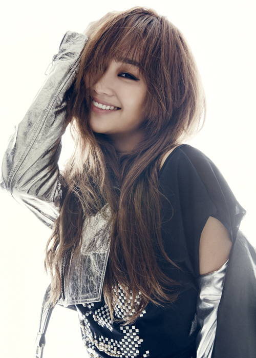 Hyolyn, a member of the pop group Sistar, will sing at Laurent Korcia’s concerts in Busan and Seoul on February 6 and 8. 