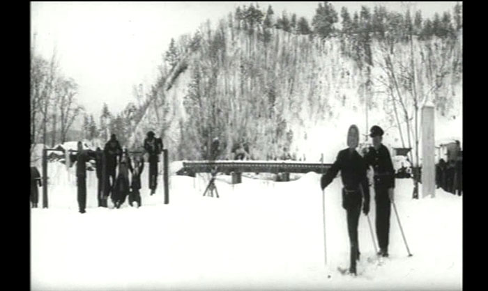 A scene from the movie 'The Winter of Daegwallyeong' (대관령의 겨울) (1959) shows students going to school on wooden skis.