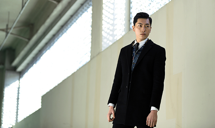Fashion model Sean Yong poses for a photo. (photo: Jeon Han)
