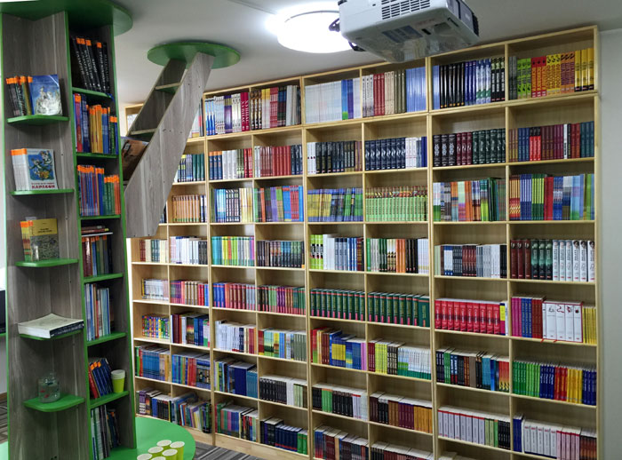 Books line the walls at the newly opened Thank You Small Libraries book center at Secondary School No. 5 in Sainshand, Dornogobi Province, on Oct. 28.