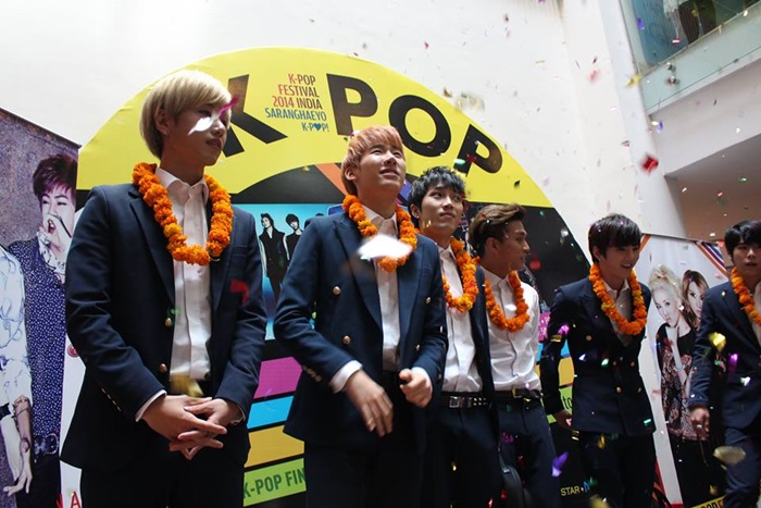 N-Sonic%20are%20the%20first%20ever%20K-POP%20band%20to%20Visit%20India%2004.jpg