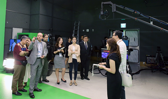 News_Agency_Visit_Article_20160722_002