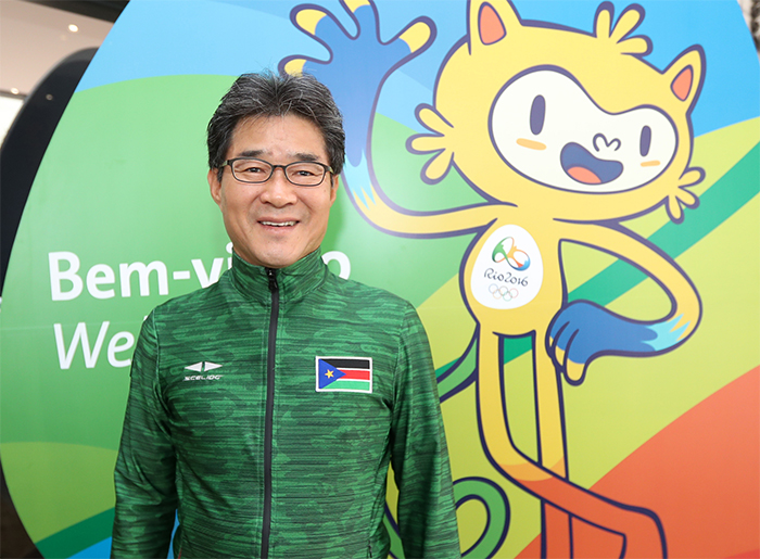 Lim Heung-sae, a former South Korean football coach working with the South Sudan Olympic delegation, poses for a picture in Rio de Janeiro on Aug. 4, 2016. (Yonhap)