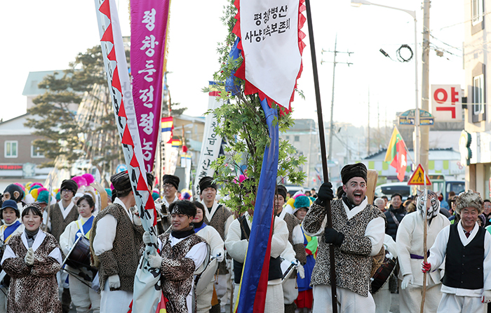Pg2_Culture_photo_022.jpg