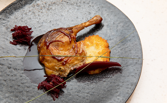 Pieczonej kaczki (roasted duck with cream sauce)