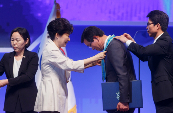 President_Park_Overseas_Construction_03.jpg