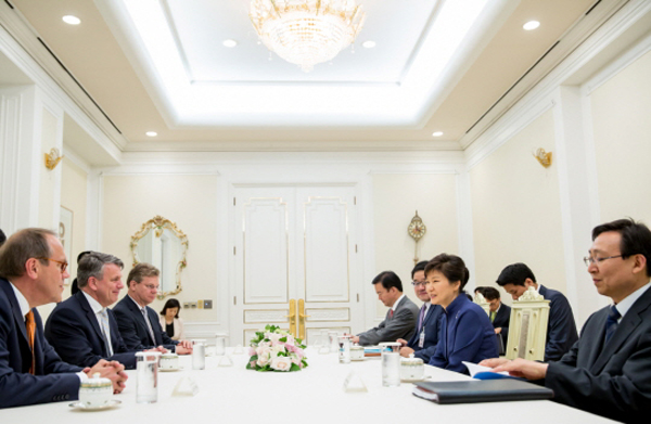 President_Park_Royal_Dutch_Shell_01.jpg