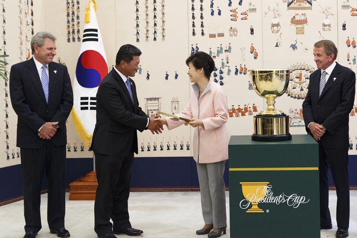 Presidents%20Cup1-20141105.jpg