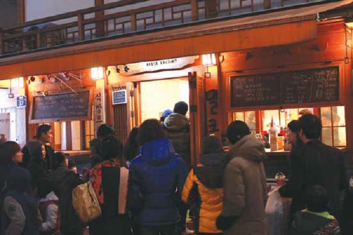 Seoul_Alley_Samcheongdong_01.jpg
