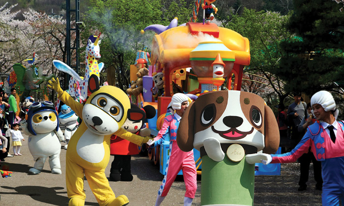 Seoulland hosts various cartoon characters in its “Animation Character Festival” this spring. (photo courtesy of Seoulland)