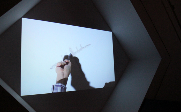 Subtle_Triangle_Exhibition_03.jpg
