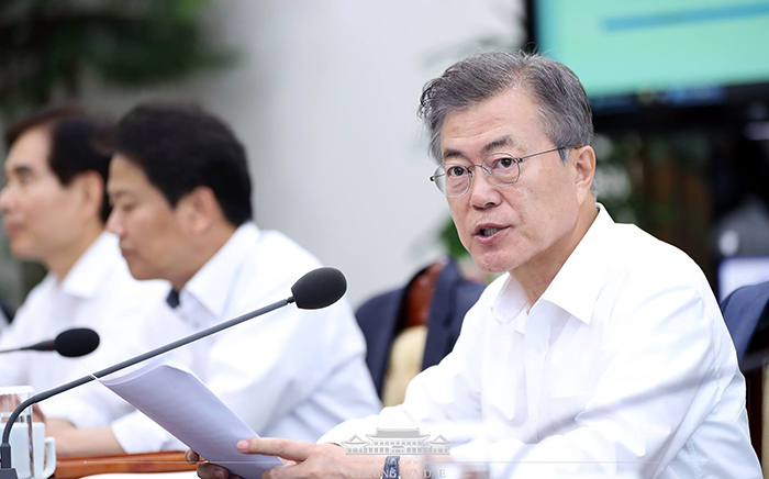 Top_aides_meeting_0528_01.jpg