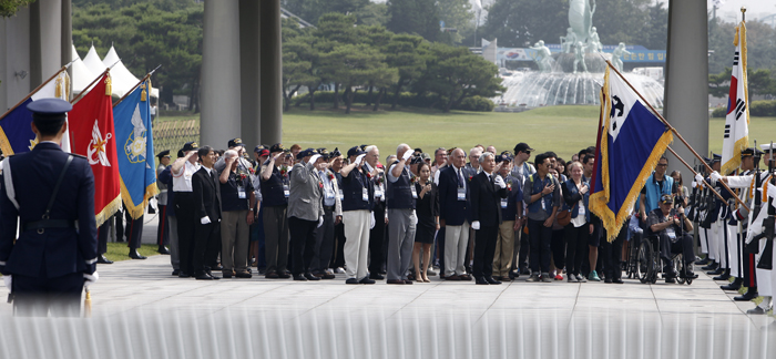 UN-veterans-140626-1-2.jpg