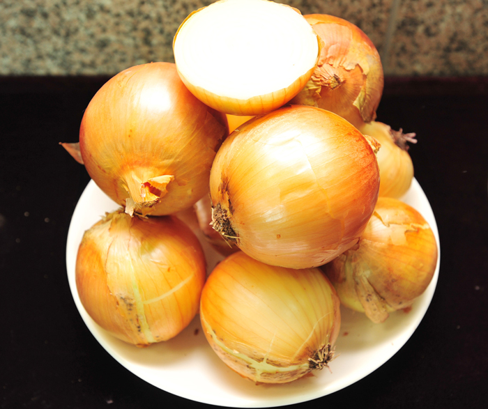 Daegwanhwang, a yellow highland onion (photo courtesy of the Rural Development Administration)