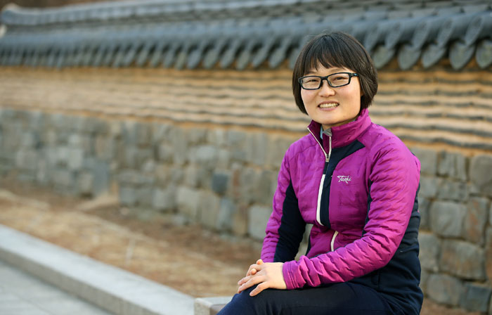 Kim Young-mi summited the world's Seven Summits at the age of 28 in 2008. Last year, she rode the 15,000-kilometer 
