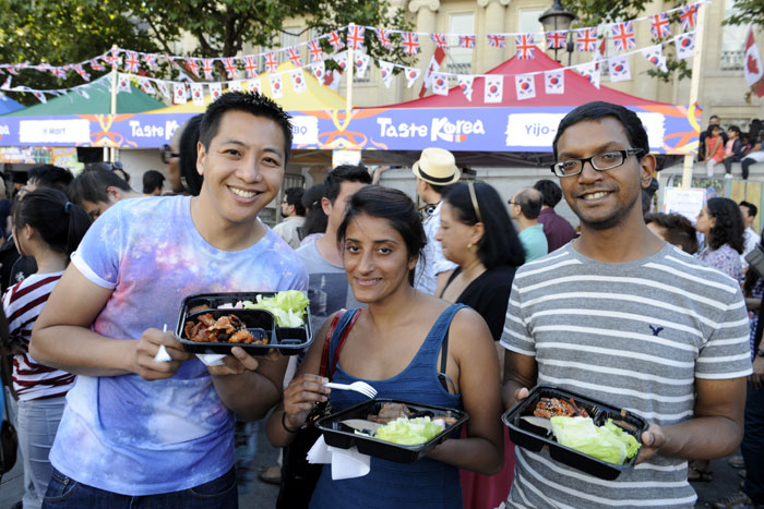 Fans enjoy sampling Korean food at the London Korean Festival 2015.