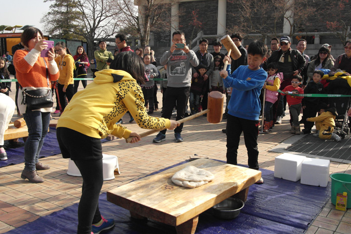 bukcheong-150213-3.jpg