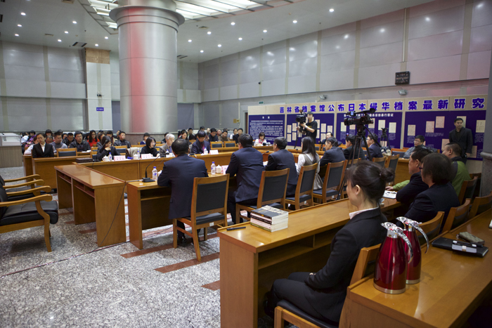 Researchers from the Northeast Asian History Foundation and the Jilin Province Archives discuss a joint study into sexual slavery during Japanese colonial times. 