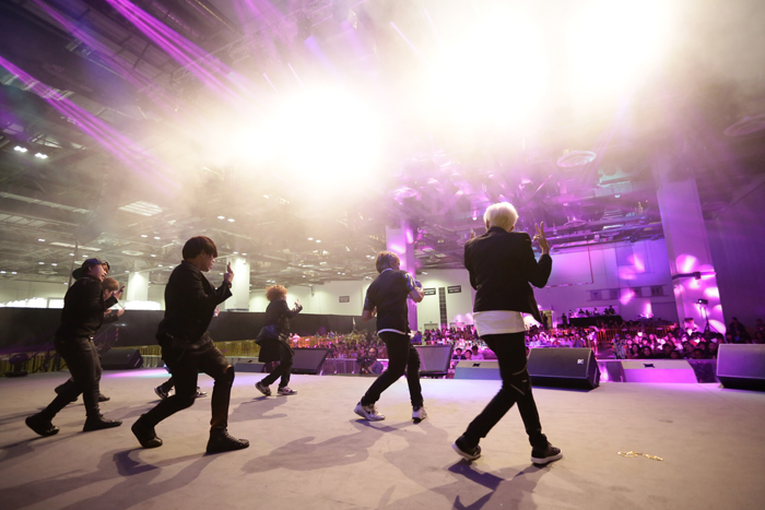 Participants from various nations perform at the K-Pop ASEAN Festival 2014 Cover Dance Concert in Singapore on November 22. 