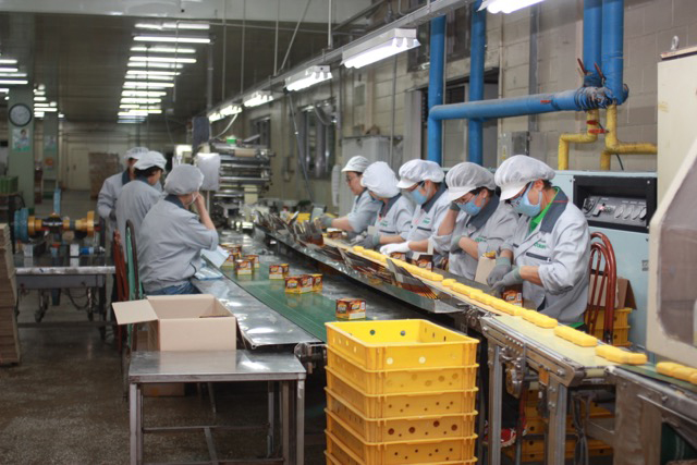 Mukunghwa runs a laundry soap production line at its factory in Dongducheon, Gyeonggi-do. 