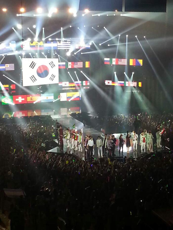The 'Music Bank in Brazil' concert is held in Rio de Janeiro. The line-up featured B.A.P, CNBLUE, Infinite, Ailee, M.I.B, MBLAQ and SHINee. (photo: Yonhap News)
