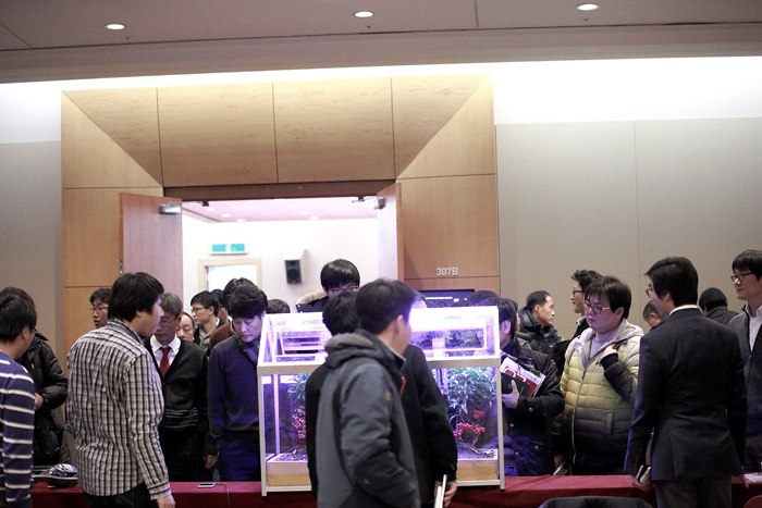 Visitors peruse an IoT-related exhibit held on the sidelines of the OCEAN launch ceremony. 
