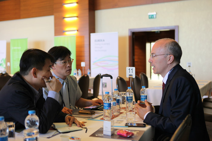 research-150114-1.jpg