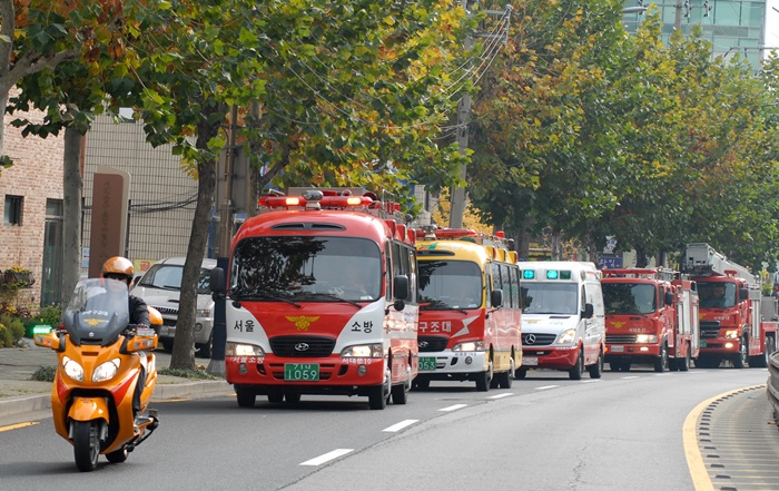 seoulfirefighter_in1.jpg