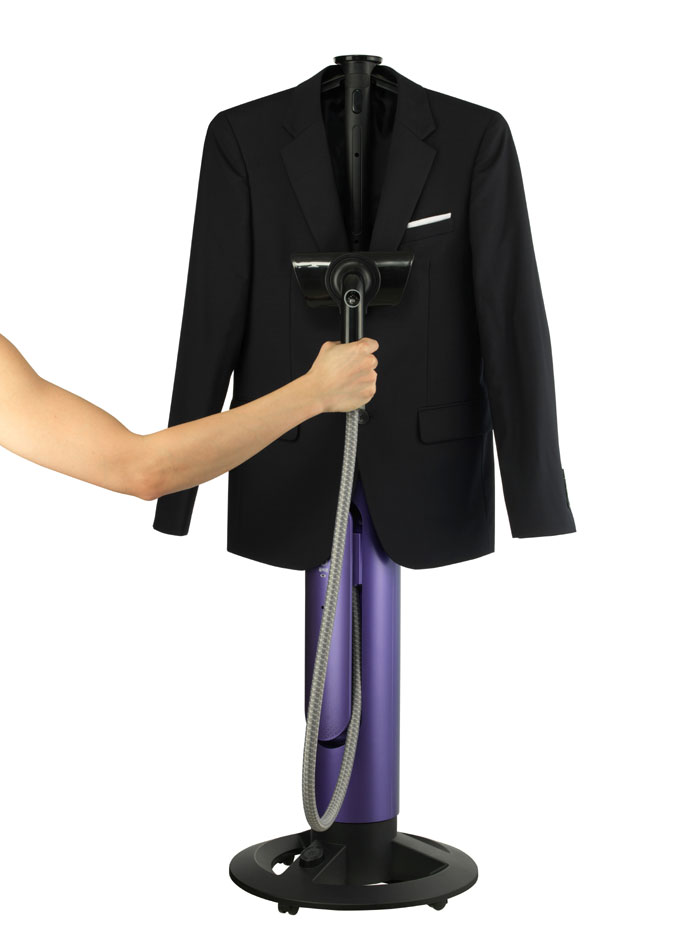 A steam cleaner (above) and a steam iron. The idea of cleaning the floor with steam came from the inventor's everyday experience and led to the birth of these two new products. 