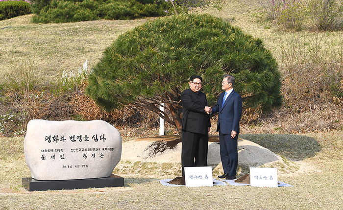 tree_planting_01.jpg