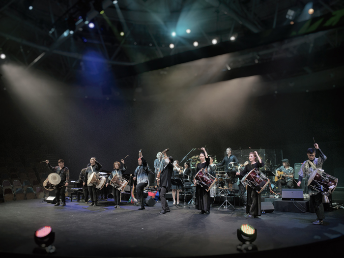 The sixth Yeowoorak Festival will experiment with collaborations between traditional music and modern jazz at the National Theater of Korea in central Seoul from July 1 to July 26. 