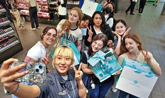 Int'l tourists spend more not just in Seoul, but also provinces