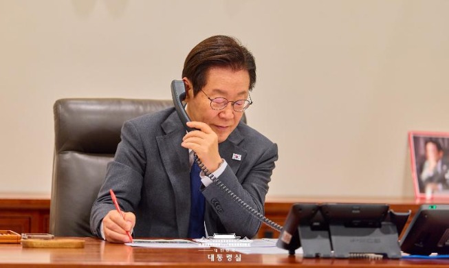 President Lee discusses culture, education, exchanges with Egypt