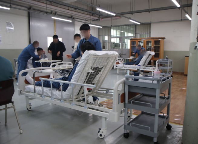 Ministry of Justice hosts media tour of vocational training prison